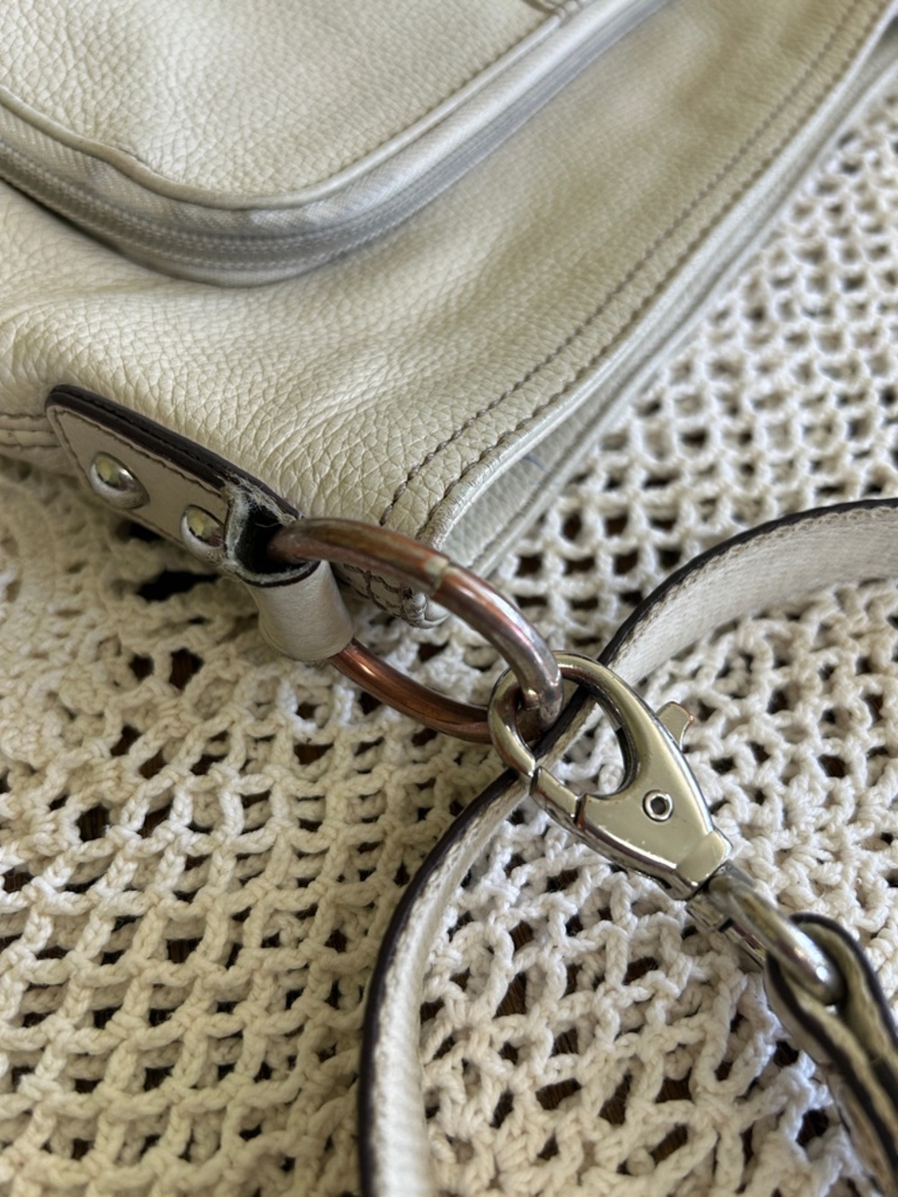 Clarks Light Gray Pebbled Leather Crossbody Bag - Picture 11 of 12